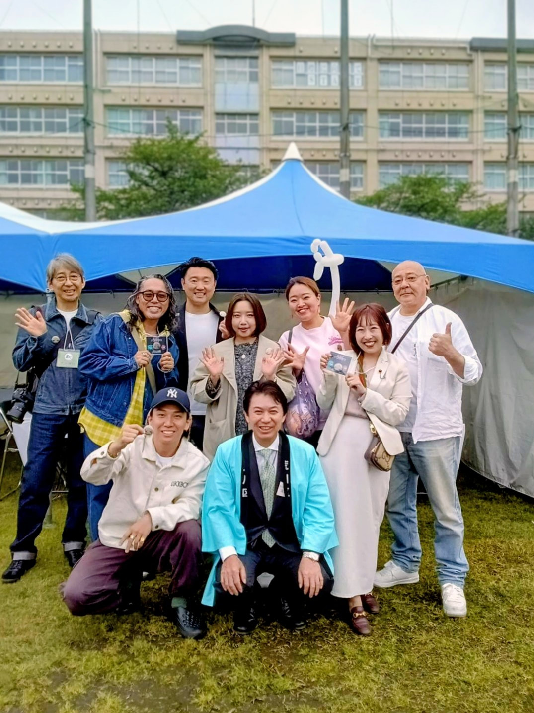 荒川フォト 荒川区長と荒川区SNSシティプロモーター（撮影：荒川区広報課）
