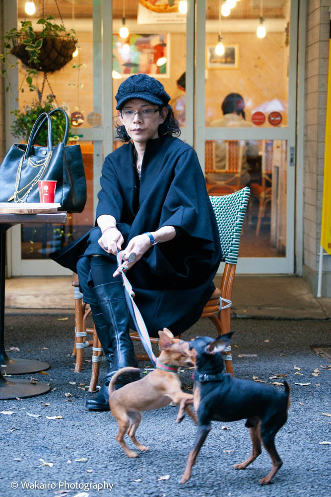 荒川フォト 週末のカフェで愛犬と