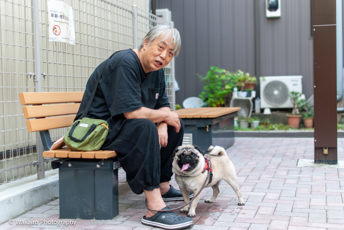 お散歩休憩中 ご主人とじろー